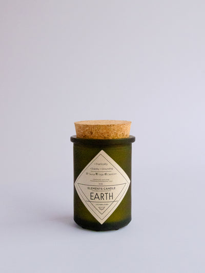 EARTH ELEMENT CANDLE WITH PATCHOULI AND HONYSUCKLE