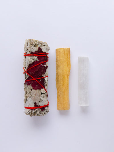 Cleansing Kit with White Sage, and Palo Santo.